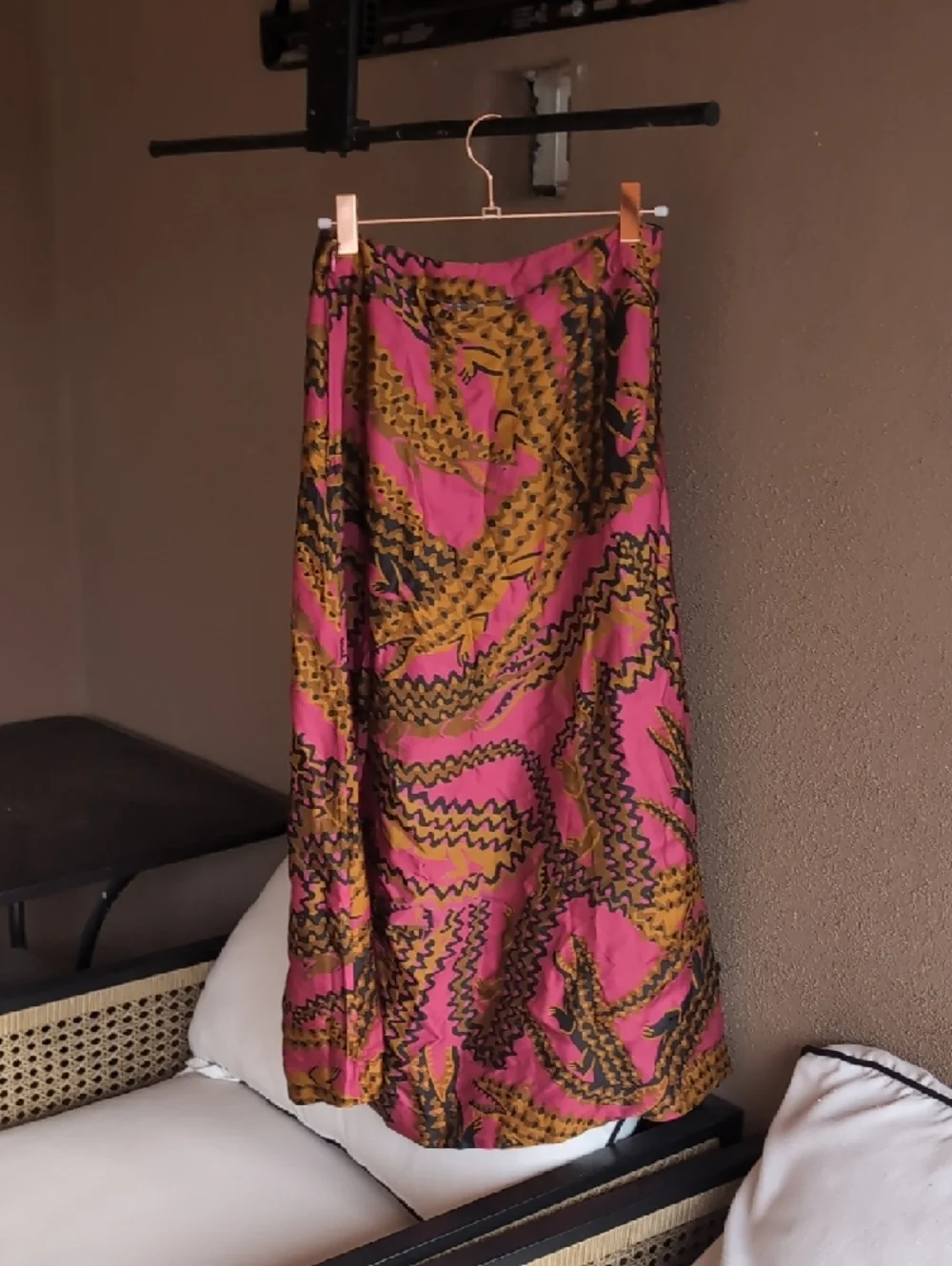 Farm Rio Women's Crocodile-print Satin Midi-skirt size S